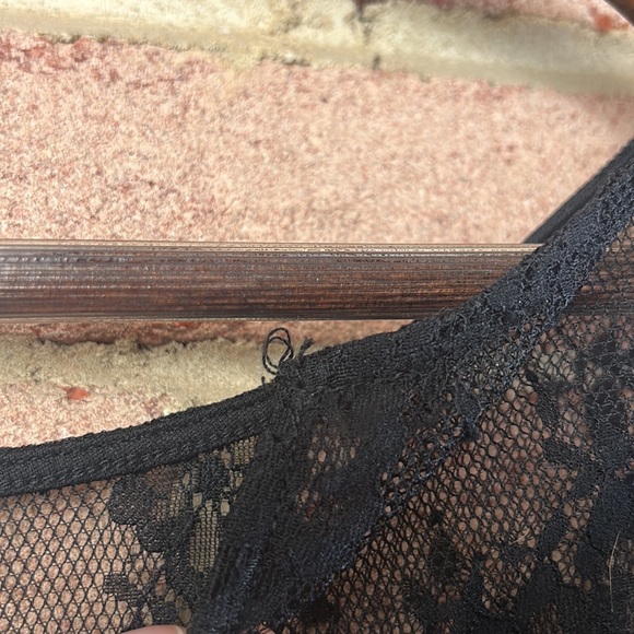 NEW Forever 21 Black Lace Cover - Picture 4 of 4